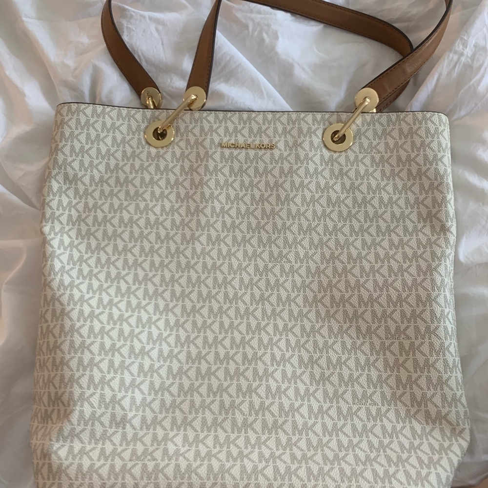 BRAND NEW Micheal Kors tote